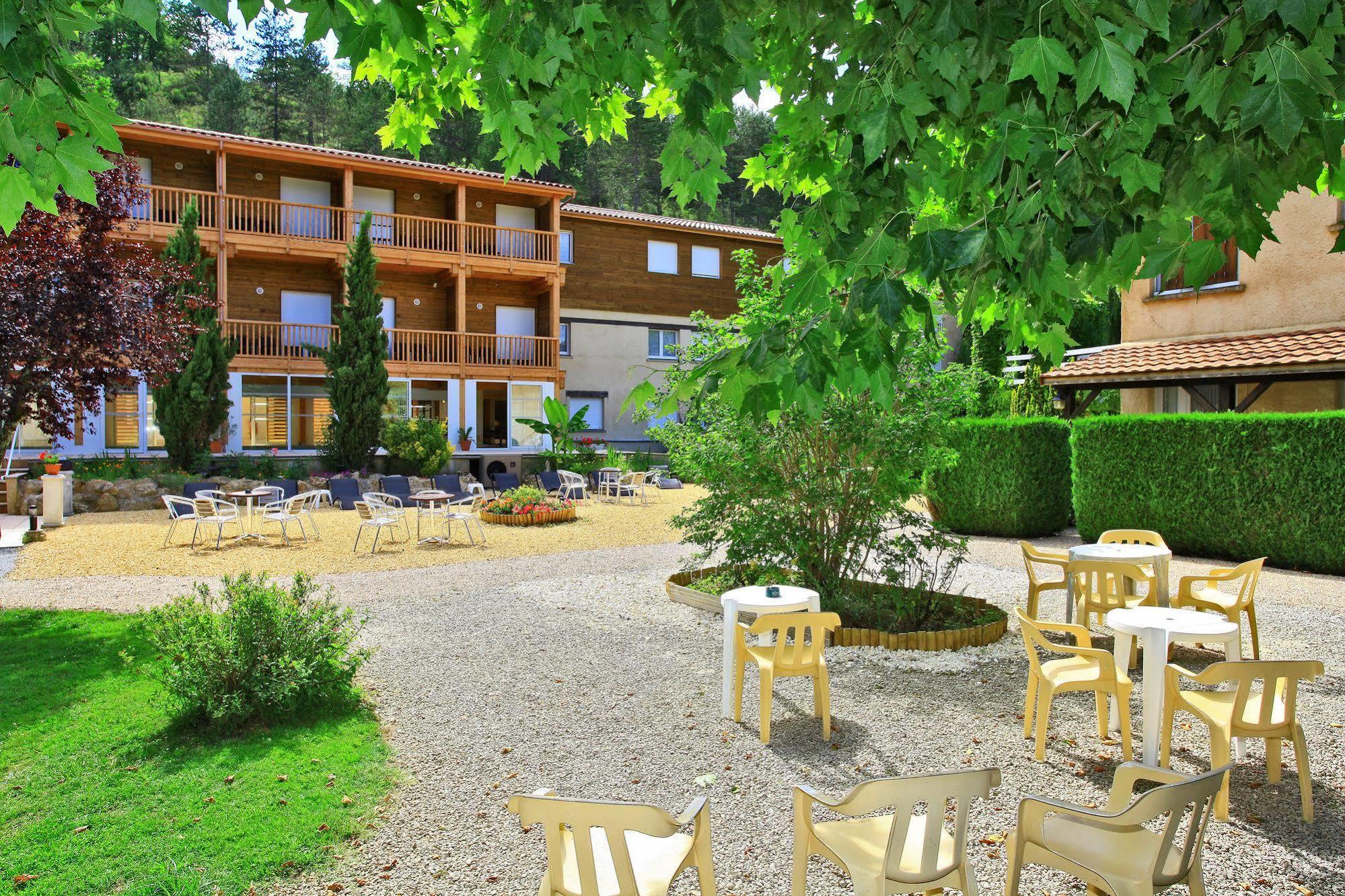 Auberge De La Petite Reine Siorac-en-Perigord Exterior photo